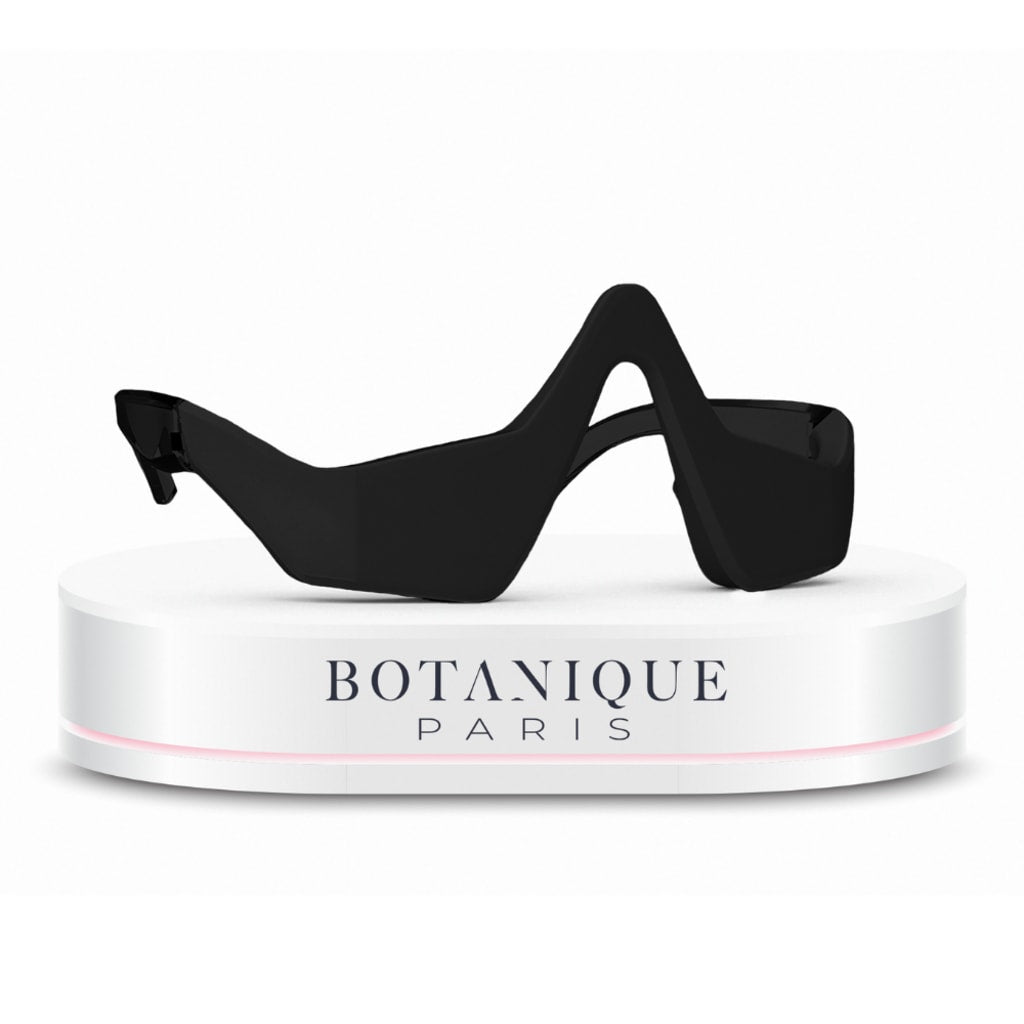 RevitalEyes® 2-in-1 Red Light Therapy + EMS To Erase Eye Bags
